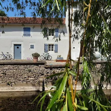 Moulin De La Parenthese Guest house